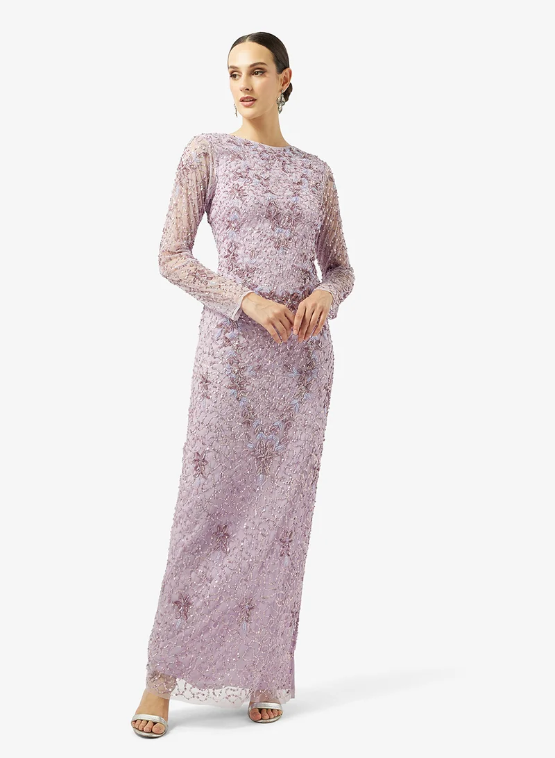 نمشي x فستان سهرة مزين بالخرز بظهر مكشوف